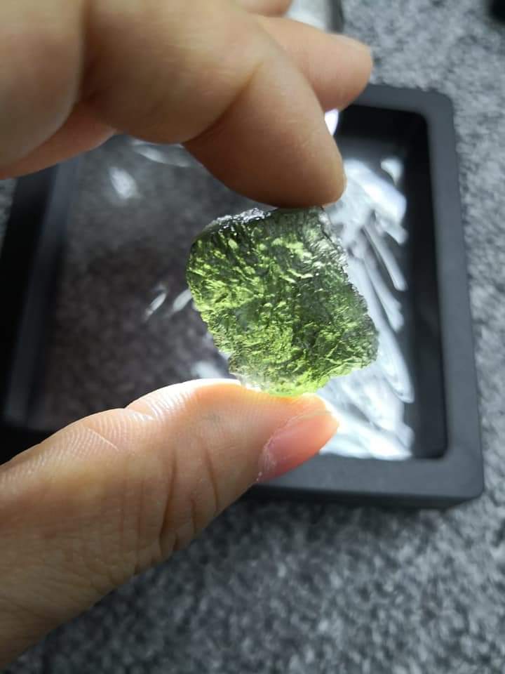 《捷克綠隕石 Moldavite》